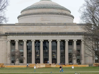 트럼프 공세에 MIT 다양성 부서 해체