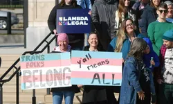 “트랜스젠더도 여탕 출입 허용하라” 판결 충격