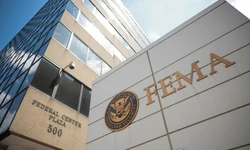 "허리케인 시즌 모른다" FEMA 수장 논란…사퇴 요구도