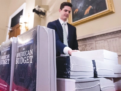 월가 거물들… 치솟는 정부부채 ‘경고음’