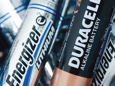 ‘건전지 수명’ 공방… 결국 소송까지