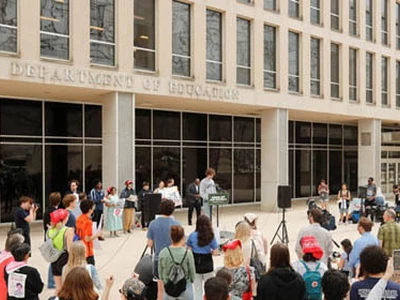 트럼프 행정부, 방과후학교 지원금 등 70억달러 돌연 지급 보류