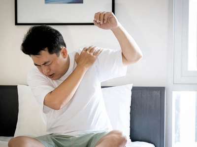 “방치하면 봉합도 어렵다”회전근개 파열 수술의 적기는?