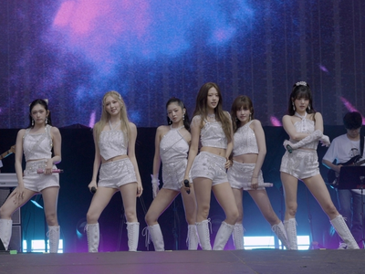 아이브, K팝 걸그룹 첫 '롤라팔루자 베를린'…"행복하고 벅찼다"