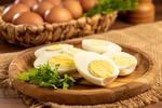“반숙 좋아해도 지금은 NO”… 여름철 계란, 식중독 막으려면
