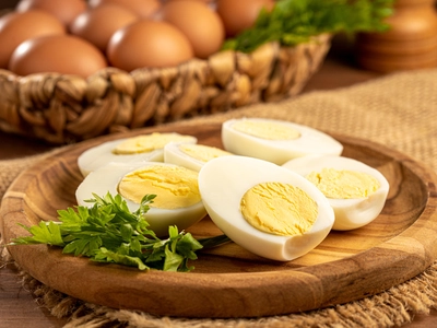 “반숙 좋아해도 지금은 NO”… 여름철 계란, 식중독 막으려면