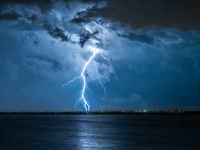 여름철 낙뢰 경계령…10대 두명 사망