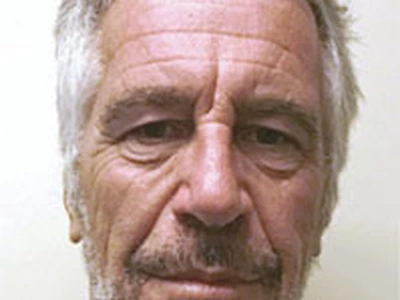 WSJ“엡스타인 파일에 ‘트럼프’ 수회 등장”…백악관은 “가짜뉴스”