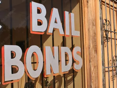 “보석금 대납 제한은 헌법상 권리 침해”