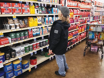 정부는 기록적 관세수입… 소비자엔 ‘인플레 청구서’