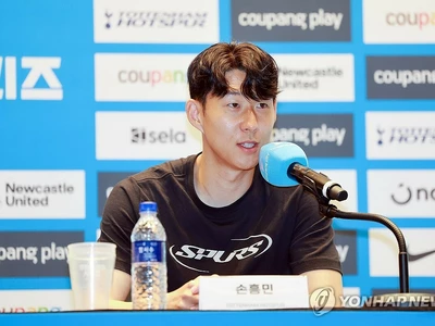 손흥민, 10년 뛴 토트넘과 결별…"새로운 환경·변화 필요한 때"