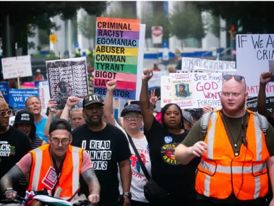 “조지아에 ICE는 없다” ATL 도심서 시위