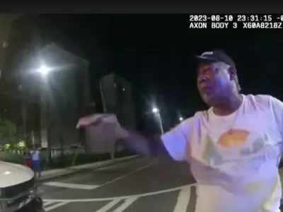 테이저건 맞고 사망 홀먼 사건 경찰 불기소