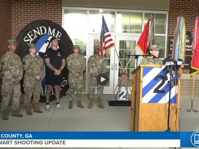 육군기지 총격사건 용의자 개인무기 사용