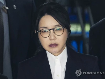 특검, 김건희 구속…윤과 헌정 첫 전대통령 부부 동시구속