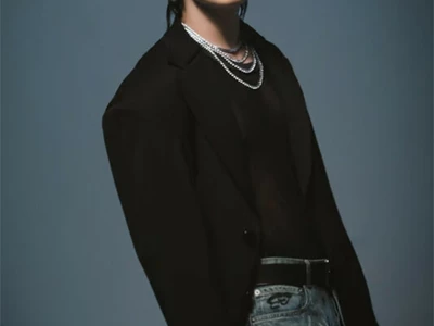 방탄소년단 정국 툭 걸친 옷, 바로 전 사이즈 ‘품절’