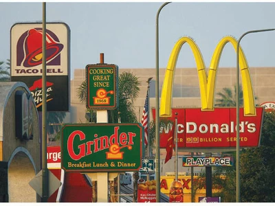 고물가에‘5달러 메뉴’… 요식업계‘승부수’