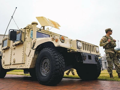 트럼프, 19개주 불체단속 지원에 주방위군 동원