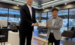 앰펠러스, 애틀랜타한인회에 1만 달러 후원