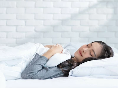 수면 부족만 위험? 충분히 자도‘이렇게' 자면 위험합니다