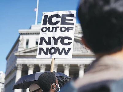 ICE 요원들, 과도한 실적 압박에 내부 반발