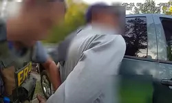 경찰차 동승 ICE 요원 “돈 쉽게 벌었네”