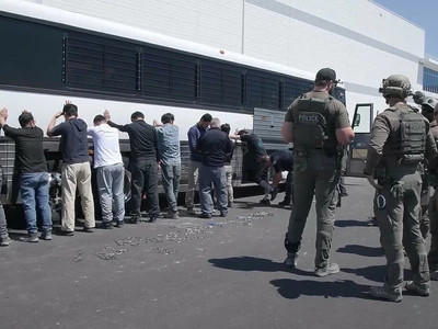 한국인 300여명 ‘불법체류’ 체포 ‘충격적 후폭풍’