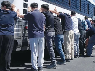 출장·투자 ‘올스톱’… 직원들 기약없는 미 입국