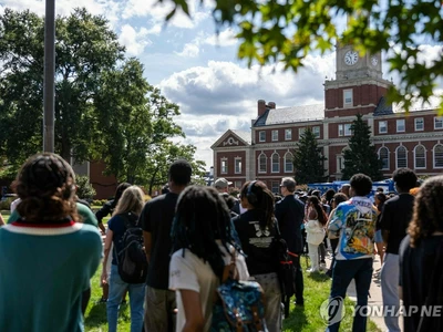 미대학 합격했는데…트럼프 빗장에 유학생 수천명 입학 차단
