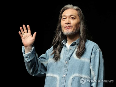 40주년 임재범 “어릴땐 건방지게 노래…음악이 점점 두려워졌죠”
