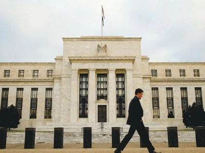 연내 추가 2회 인하 시사에도… 이사들 시각차 ‘변수’