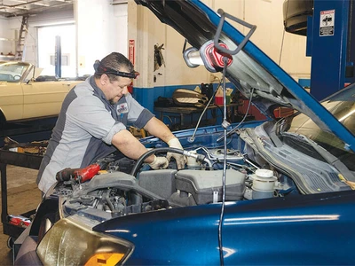 관세·노후화·인건비 ‘삼중고’… 차 수리비 최대 상승