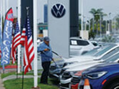 신차·중고차 판매부진… 고객확보 ‘비상’