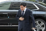 경찰, ‘1천900억 부당이득’ 방시혁 출국금지 상태 수사