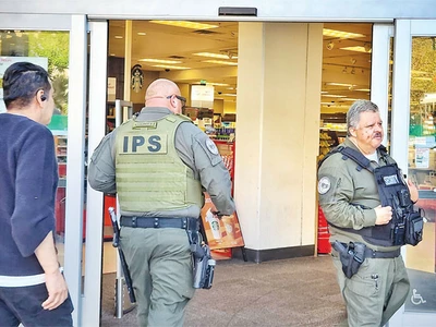 점입가경 이민자 단속… 영주권 인터뷰하다 구금까지