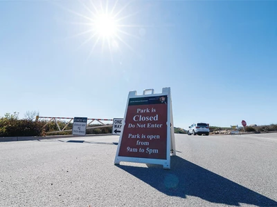 공무원 15만 무급휴가… 일부 국립공원 문 닫아