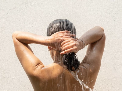 “샤워는 아침이 좋을까, 저녁이 좋을까?”… 전문가들의 결론은?