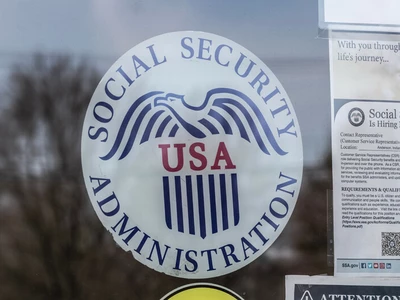 소셜연금, 과세 전면폐지 법안 발의