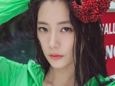 배우 클라라, 결혼 6년 만에 파경…"8월 협의이혼"