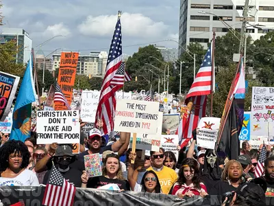 "'노 킹스' 시위 열기, 시민운동으로 확장"