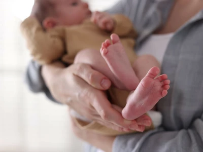 두돌도 안된 아기에게 전신마취?