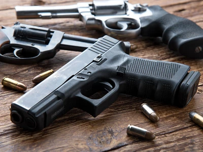 주말 곳곳 총기난사… 20여명 사상