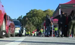 SNAP중단…무료식료품  행사에 수천명 몰려