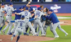 다저스 월드시리즈 2연패, 역사에 남을 WS 명승부 ‘짜릿’… 한인들도 감격·환호