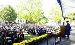 에모리대 졸업식, 둘루스 개스사우스 아레나로 변경