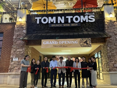 ‘탐앤탐스’ 둘루스 그랜드 오픈…미 최초 블랙 매장