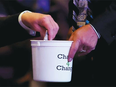 ‘온라인 헌금·하이브리드(대면+비대면) 예배’ 교회 수입에 긍정적