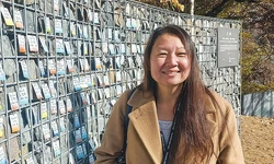 “49년 만에 찾은 뿌리… 처음으로 고국 땅 밟아”