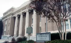 빈대 때문에 문 닫은 애슨스 시법원