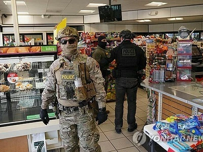 트럼프, 이번엔 '이민자 급증세' 샬럿 단속…이틀간 130명 체포